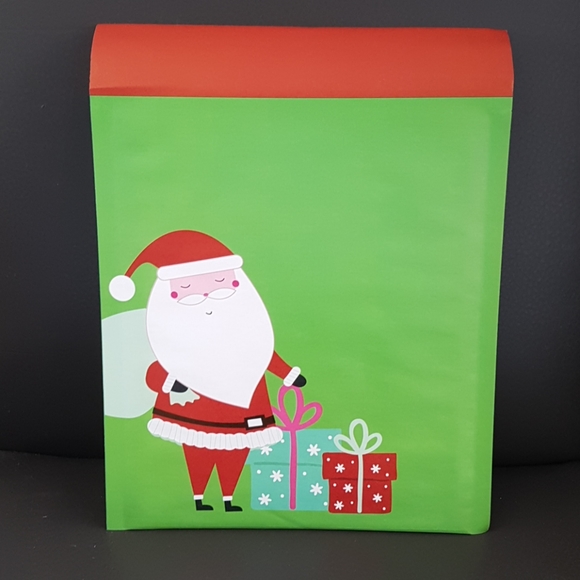🎅🏼10 pcs Christmas Bubble Mailers 7.25x9.25" in - Picture 2 of 4